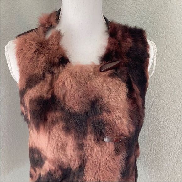 Elements by Vakko Rabbit Fur Vest - Picture 3 of 13